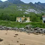 Lofotenhaus Direkt Am * Skjelfjord